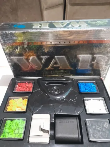 Vendo jogo da estratégia WAR