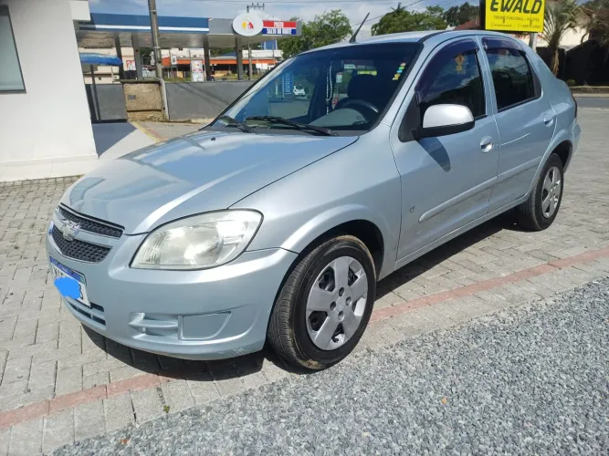 Chevrolet Prisma Sed. Maxx/ LT 1.4 8V Econof. 4P 2012