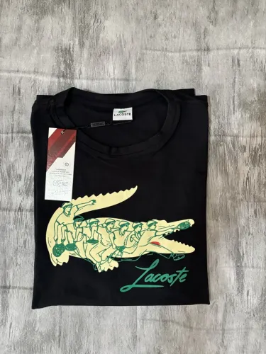 CAMISETA LACOSTE. TAM: M