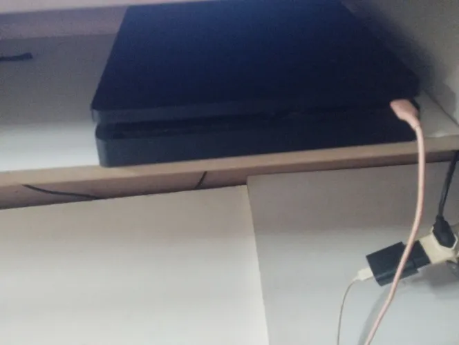 Ps4 slim em ótimo funcionamento 