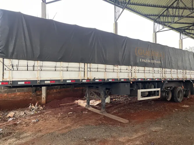 Carreta graneleiro LS 12,40m assoalho de chapa