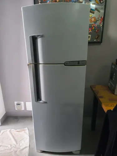 Refrigerador geladeira Brastemp BRM39EBBNA frost free
