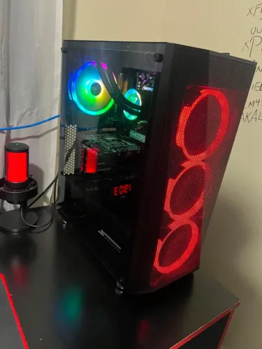 PC Gamer Ryzen 7 5700X / RTX 3050 8GB / 16GB RAM/ SSD 1TB NVMe