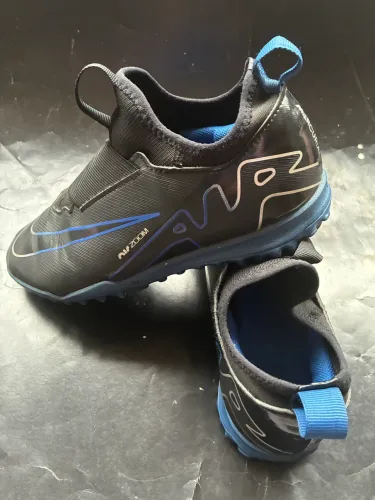Chuteira Nike Air Zoom Mercurial Número 35