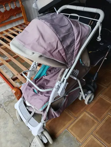 Carrinho de bebê R$80