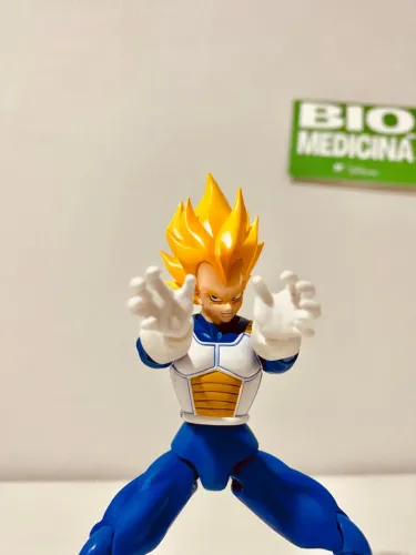 Shf Vegeta super sayajin