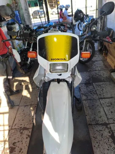 HONDA XR200R QUEM CONHECE SABE O QUE É BOM