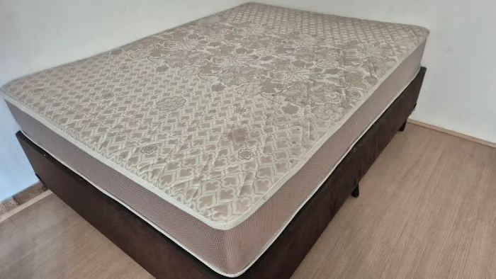 Cama box casal