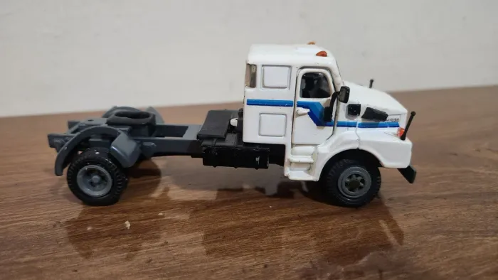 Miniatura Caminhão Volvo N1020 Arpra 1/50 Anos 80
