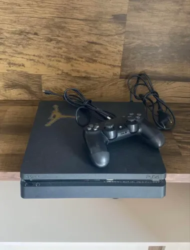 PS4 SLIM