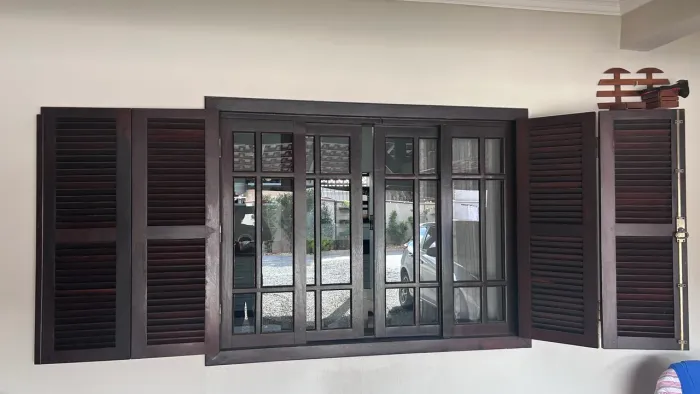 3 janelas de Itauba com venezianas