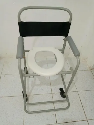 Cadeira para banho, um mês de uso