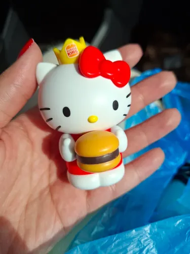 Hello kitty Burguer King