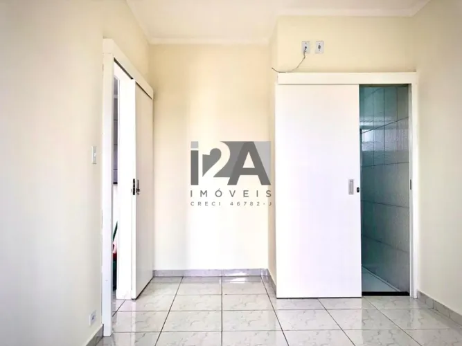 Kit net com dormitório, cozinha, sala, WC e lavanderia- Jaguaré