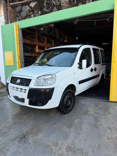 ?Sucata FIAT Doblo 2014 1.8 Etorq manual/para retirada de peças?
