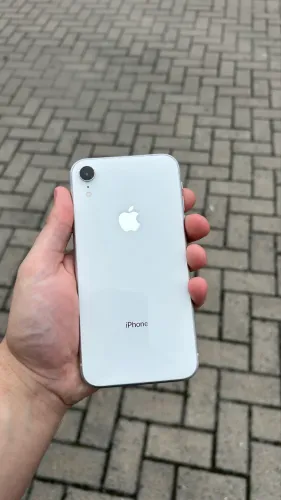 iPhone XR 79% todo original