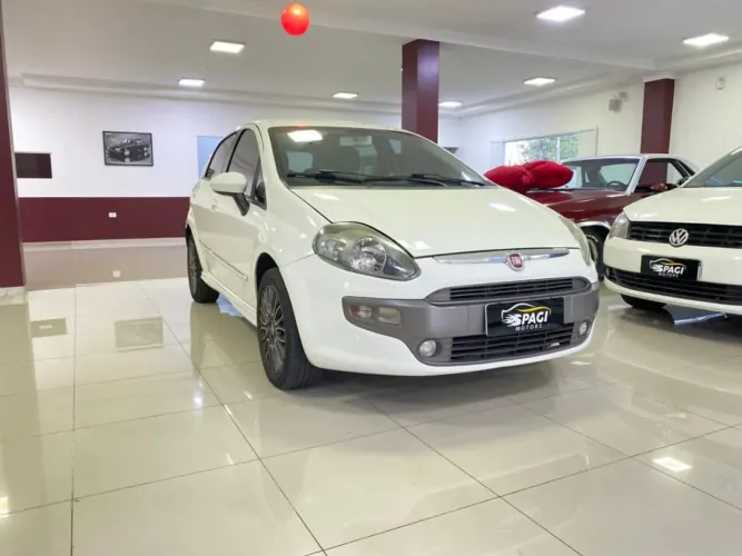 Fiat Punto Sporting 1.8 Flex 8v/16v 5P 2014