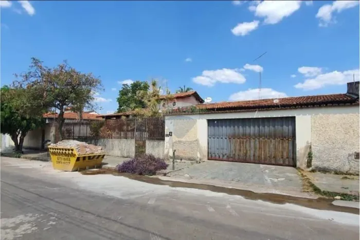 Casa Espaçosa e Completa em Sete Lagoas, MG