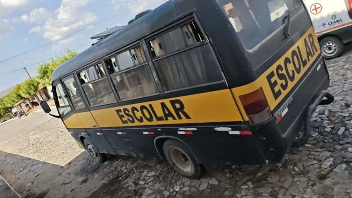 Volare A6 escolar 2001 todo revisado, feito motor completo
