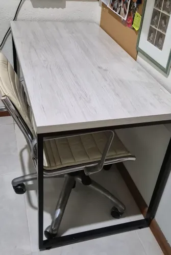 Mesa escritório tubular