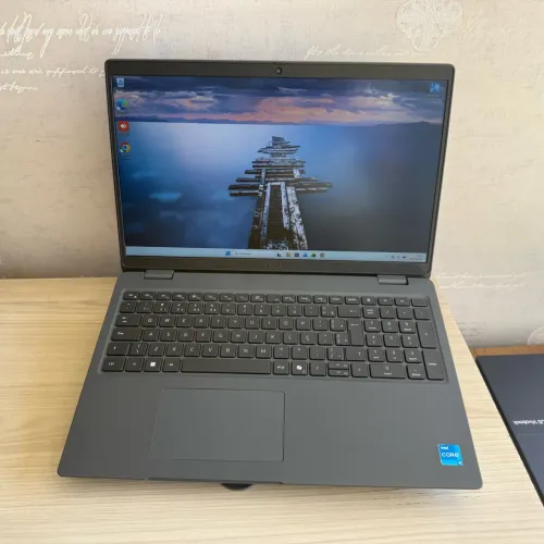 DELL LATITUDE 3550 | I5 13 GER | 16GB DDR5 | NVME 512GB | 6 MESES GARANTIA