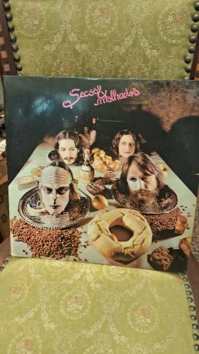 Lp estreia Secos & Molhados, lançado em 1973 [Secos e Molhados]