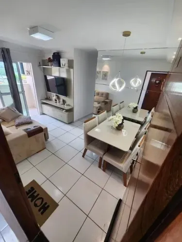 Cristo - Alugo apartamento mobiliado, com excelente localização. 2 quartos sendo 01 suíte.