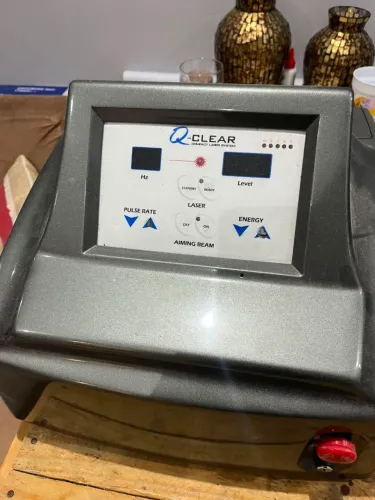 Máquina Q- clean laser