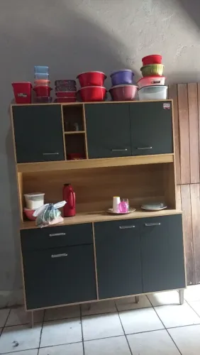 Armário combina sofá geladeira fogã mesa cama cadeira 
