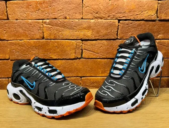 TENIS NIKE TN