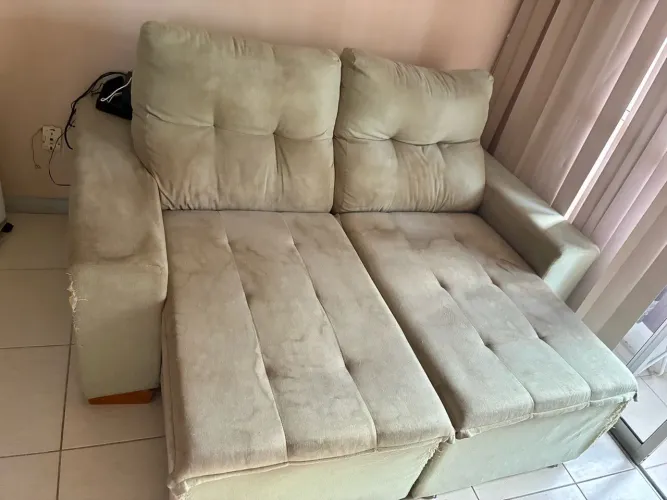 Sofá retrátil
