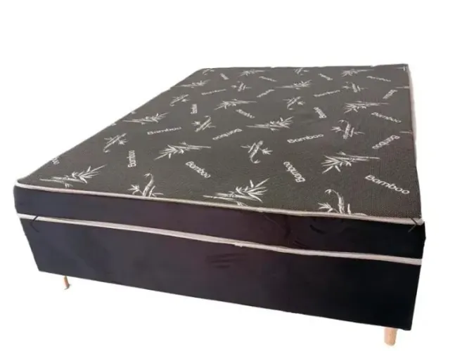 Cama de casal seminova