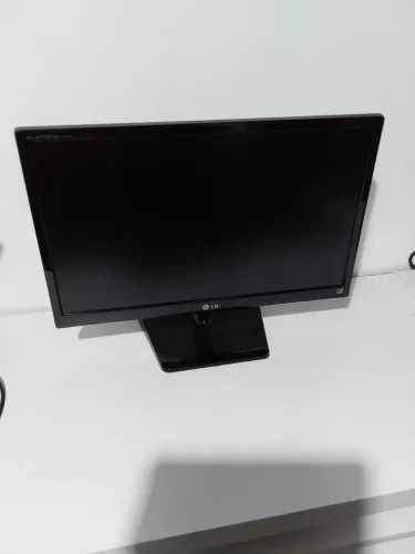 Monitor LG Flatron ips 224