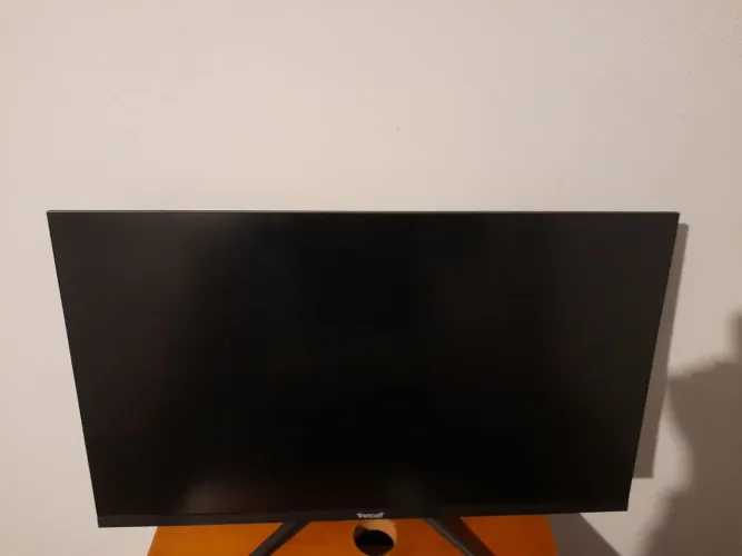 Monitor Gamer 165Hz, Com defeito<br><br>Vendo monitor gamer 165Hz da Target.