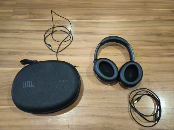 JBL TOURONE M2 NOVÍSSIMO + ACESSÓRIOS