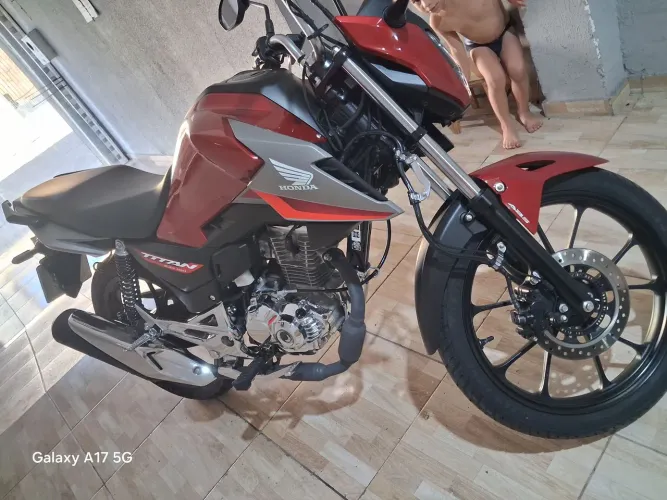 Titan 160 2025 zerada. ( km. 1400)