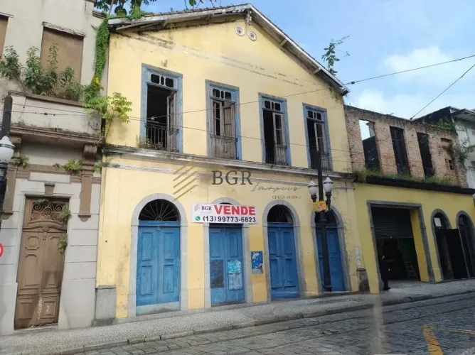Prédio comercial à venda no centro de Santos - SP