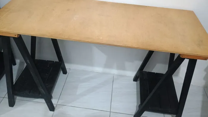 Mesa cavalete Desmontável