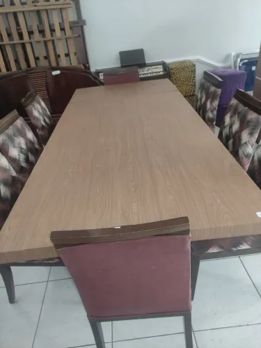 Mesa de Jantar com 8 Cadeiras - Seminova