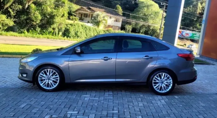 Ford Focus Fastback Se/se Plus 2.0 Flex Aut. 2018