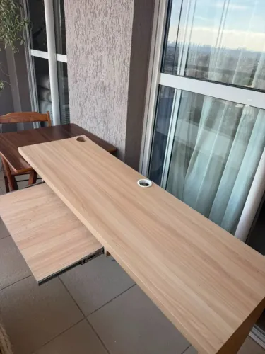 MESA DE ESCRITÓRIO