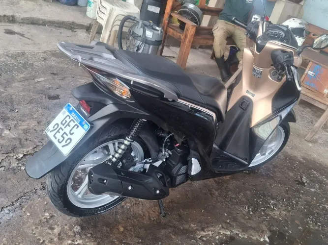 Honda sh150i