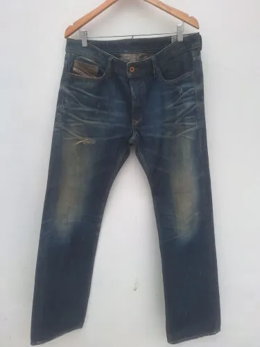 Calça jeans diesel