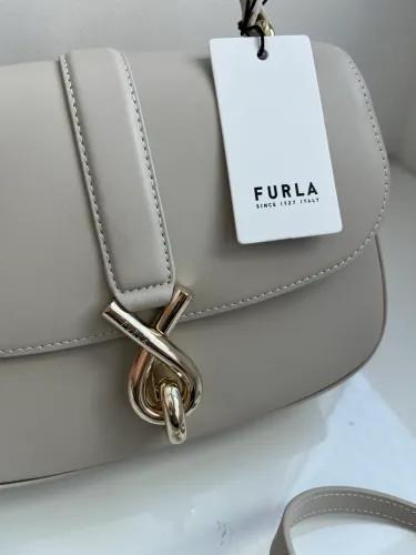 Bolsa Furla italiana couro