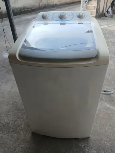 Máquina de lavar Electrolux 10kg 