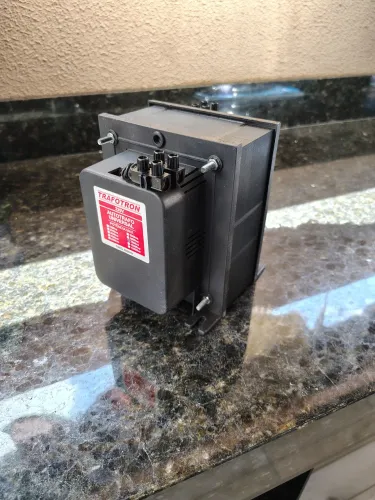 Transformador 7000VA