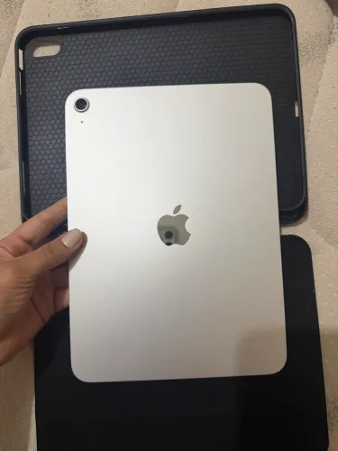 iPad 11 / Semi novo / 1 mês de uso 