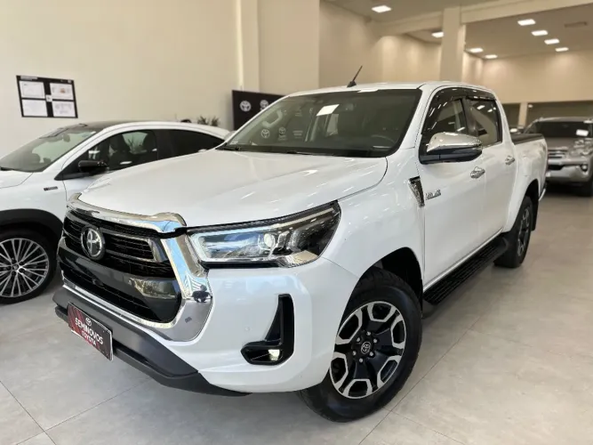 Toyota Hilux CD SRX 4X4 2.8 TDI 16V Diesel Aut. 2024