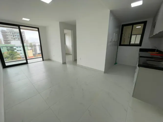 alugo belissimo apartamento com área de lazer completa beira mar