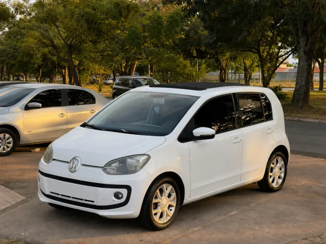 Volkswagen Up! High 1.0 Total Flex 12V 5P 2015